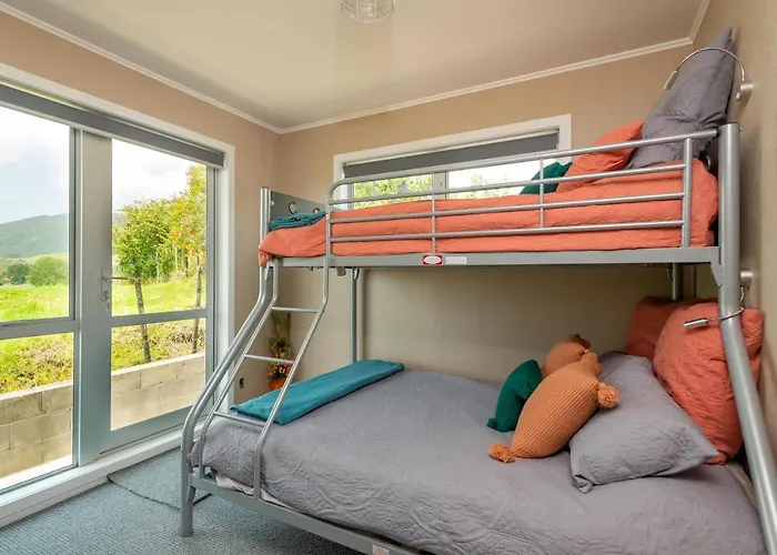 Onepu Moana 4-6 Bdr Holiday Home
